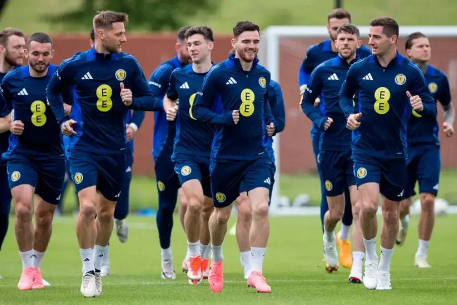 Scotland injury as John Carver issues update on six training absentees 